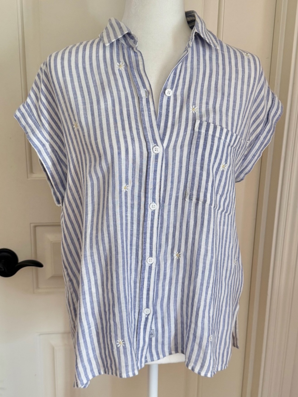 Rails Blue and White Striped Shirt with embroidered daisies M